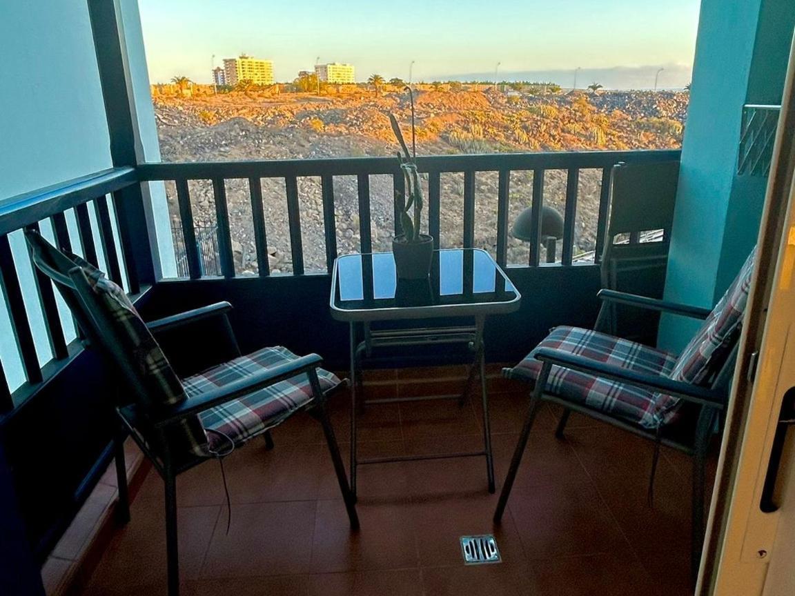 Huebsche Ferienwohnung Mit 2 Schlafzimmern, Pool Und Wlan, Strandnaehe Callao Salvaje Exteriör bild